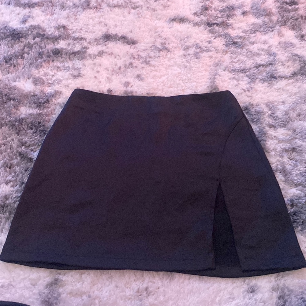 SILK BLACK MINI SKIRT W SLIT